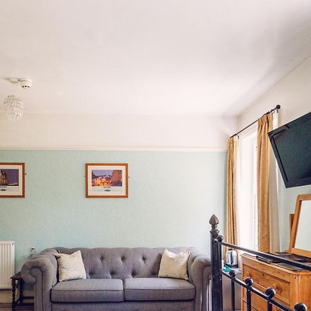 Broomfield House Уитби Екстериор снимка