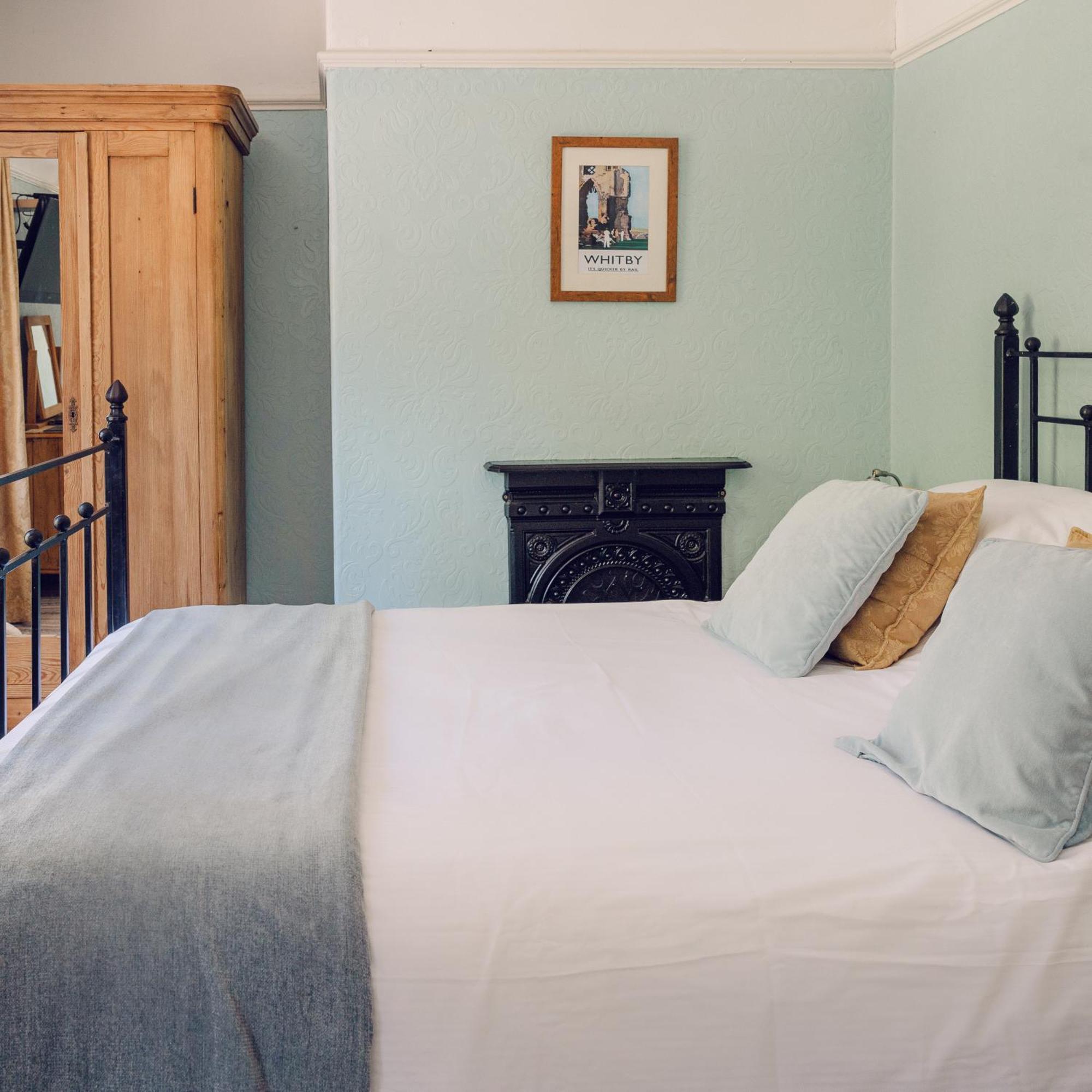 Broomfield House Уитби Екстериор снимка