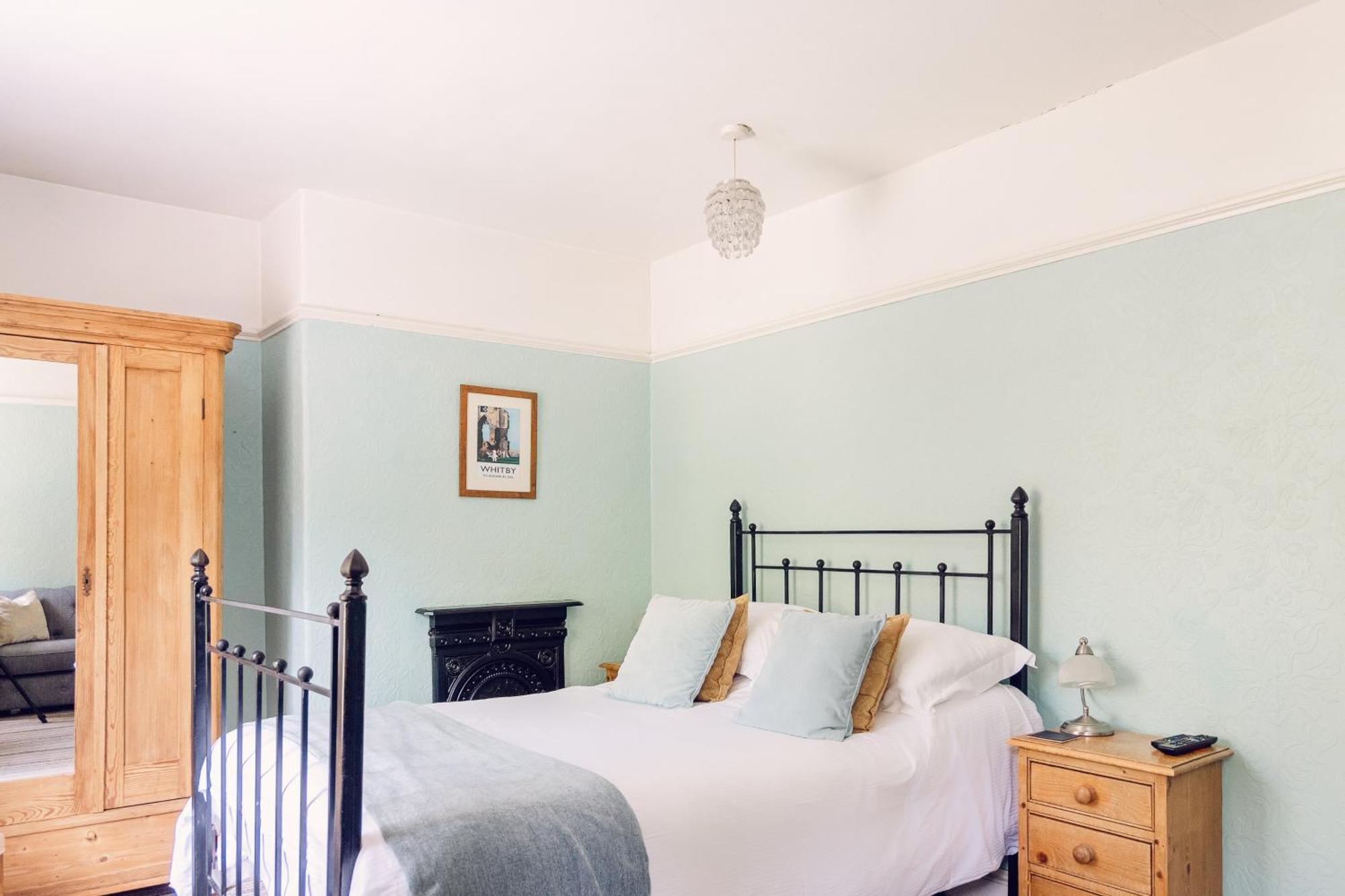 Broomfield House Уитби Екстериор снимка